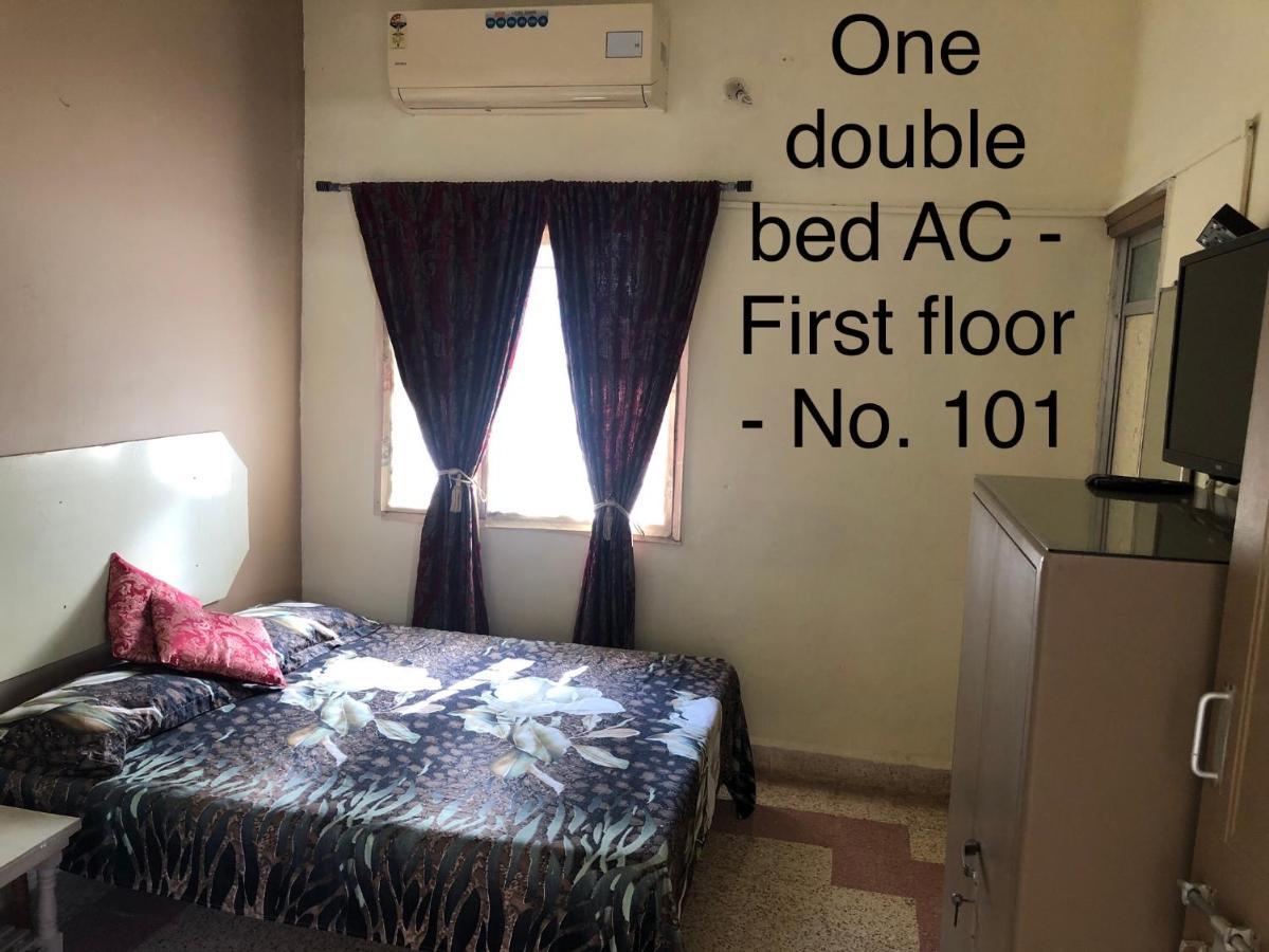 Rukmavati Guest House Mundra Экстерьер фото