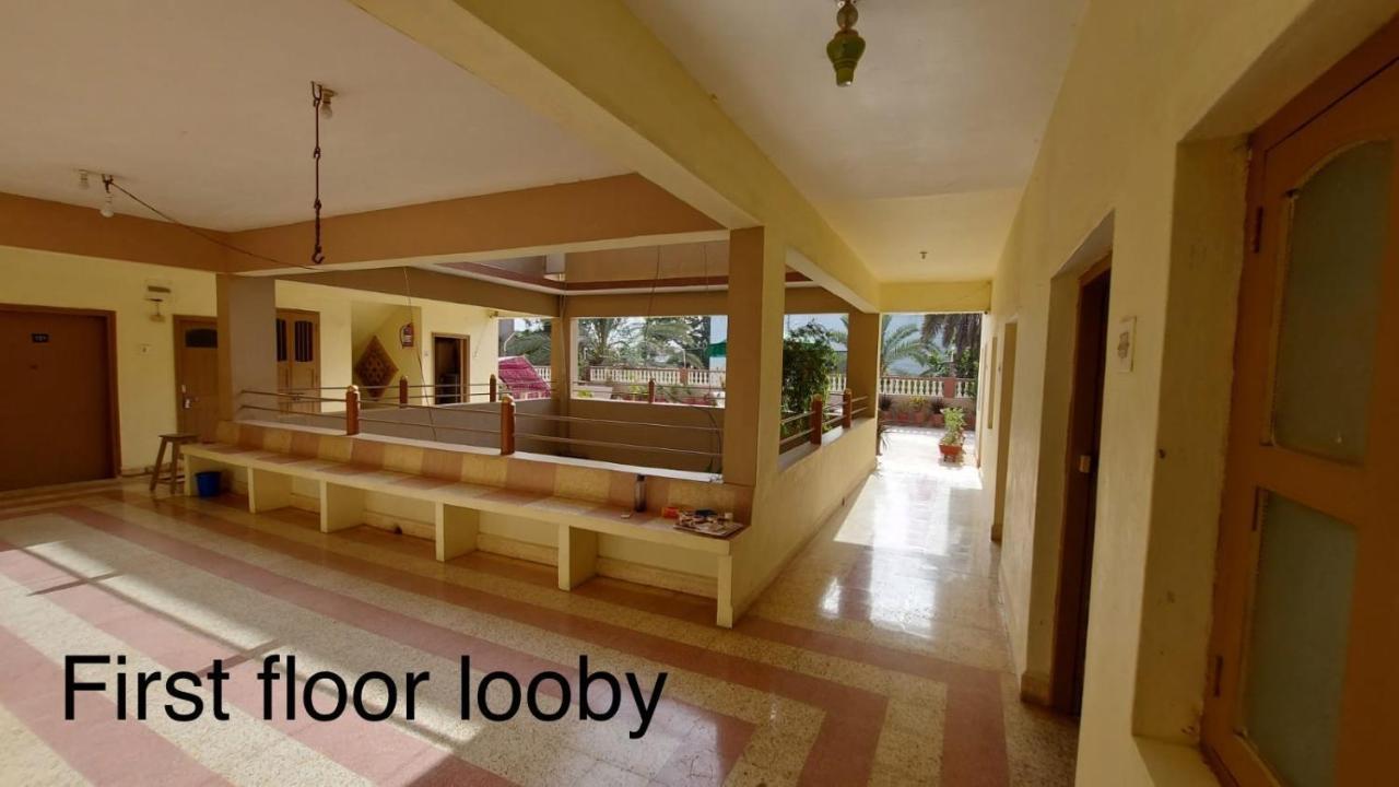 Rukmavati Guest House Mundra Экстерьер фото