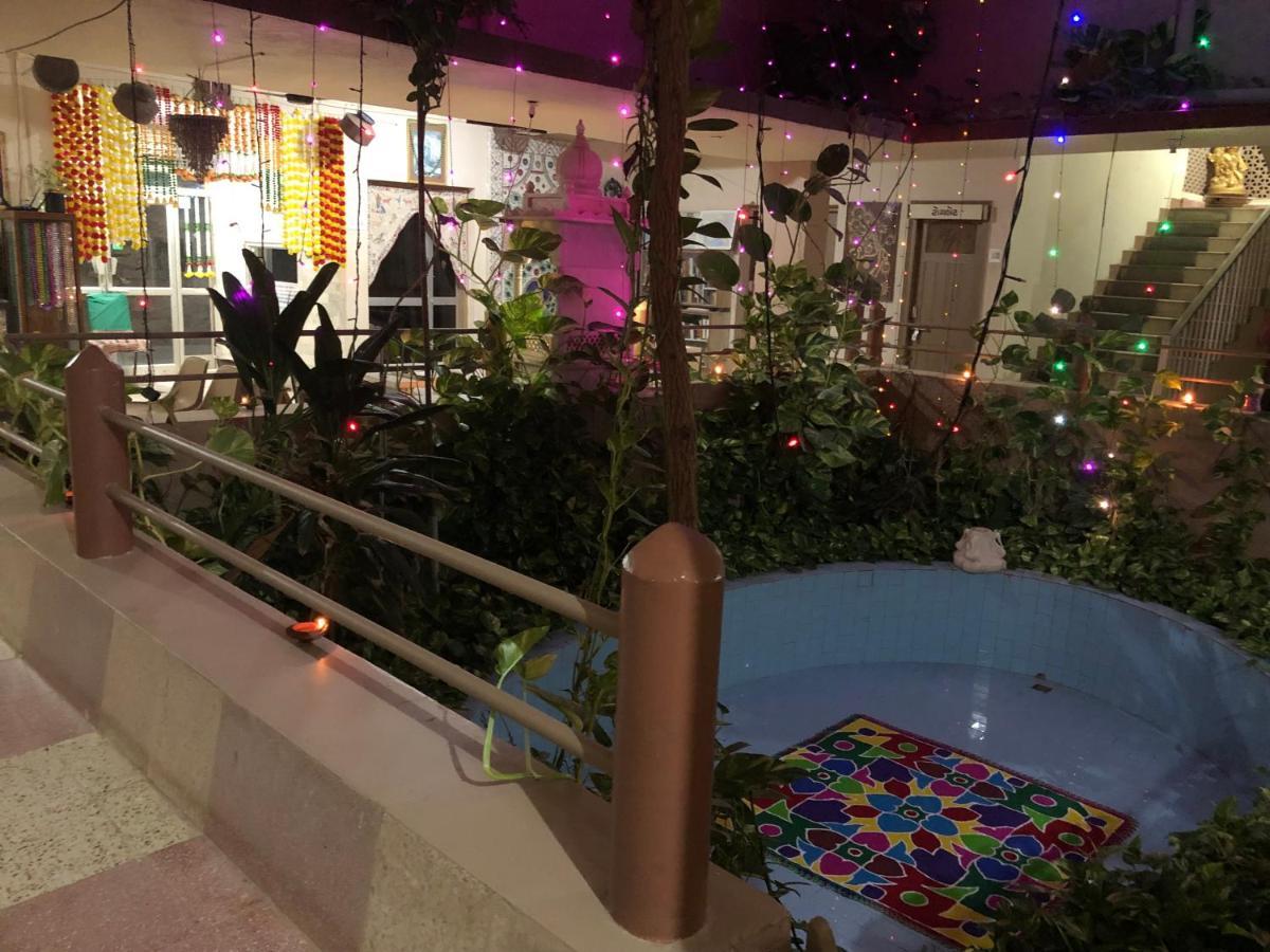 Rukmavati Guest House Mundra Экстерьер фото